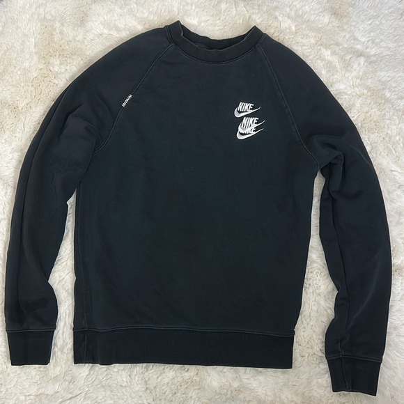 NIKE SPORTSWEAR WORLD TOUR EMBROIDERED CREWNECK SWEATSHIRT MENS SIZE S - Picture 7 of 11
